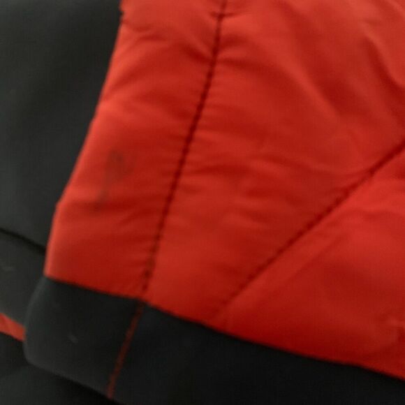 Tommy Hilfiger Women's Packable Hooded Puffer  Lightweight Jacket, RED Size XS - Picture 4 of 16